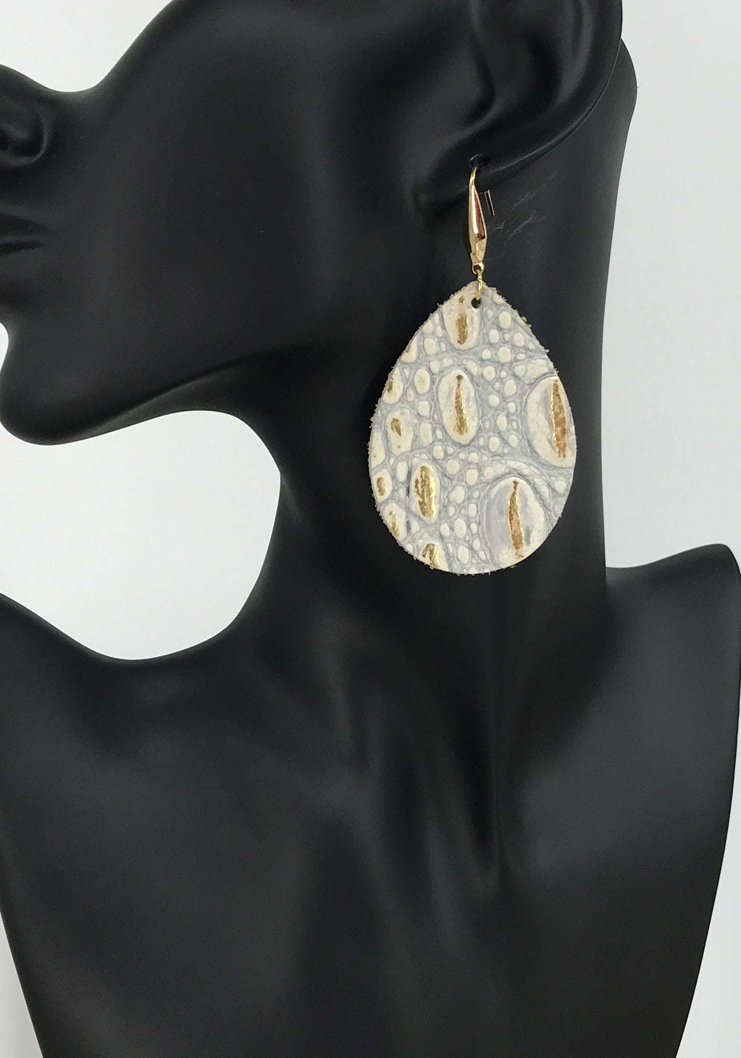 Genuine Leather Earrings - E19-4654