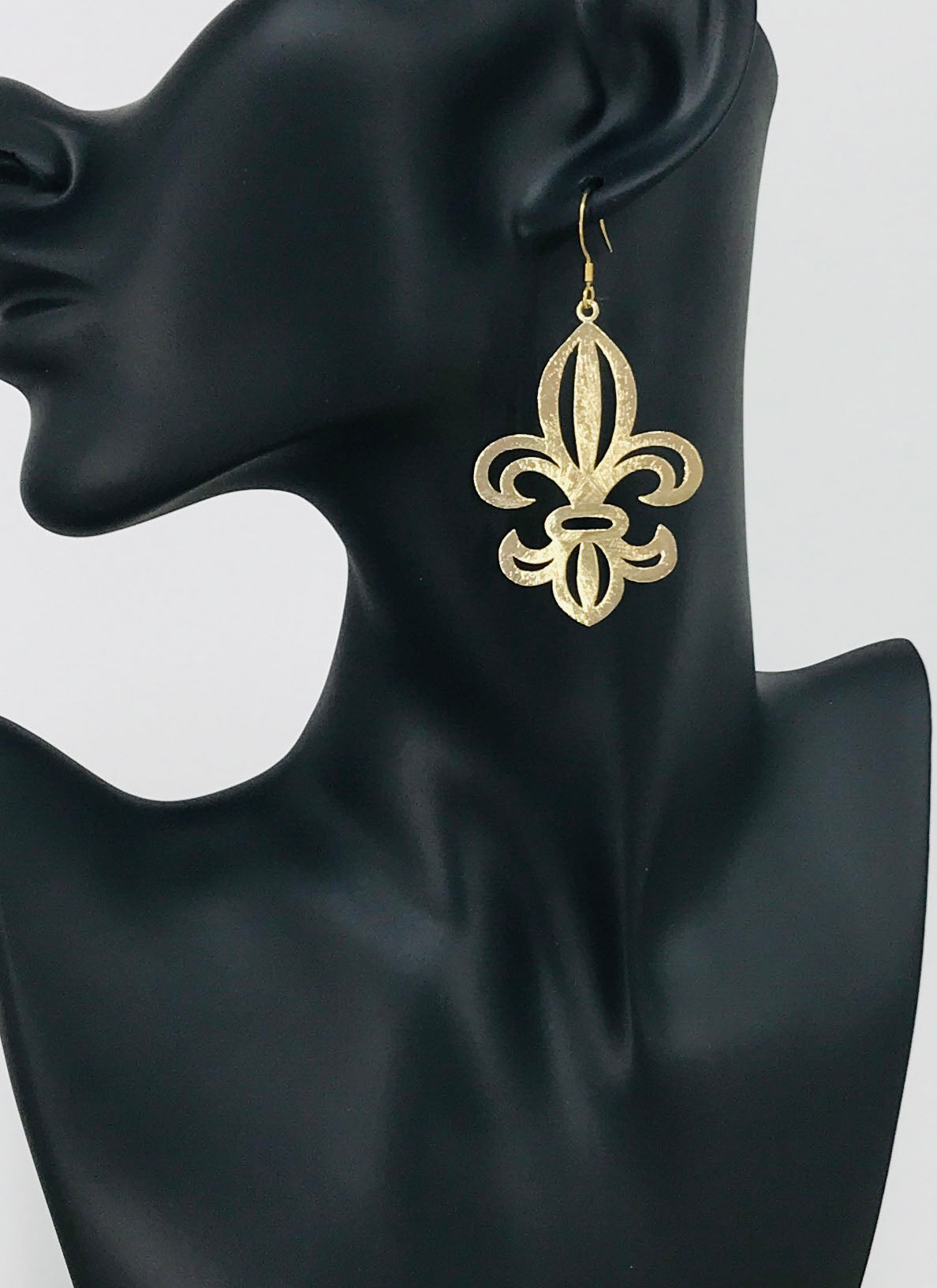 Brushed Gold Fleur De Lis Pendant Earrings - E19-4738