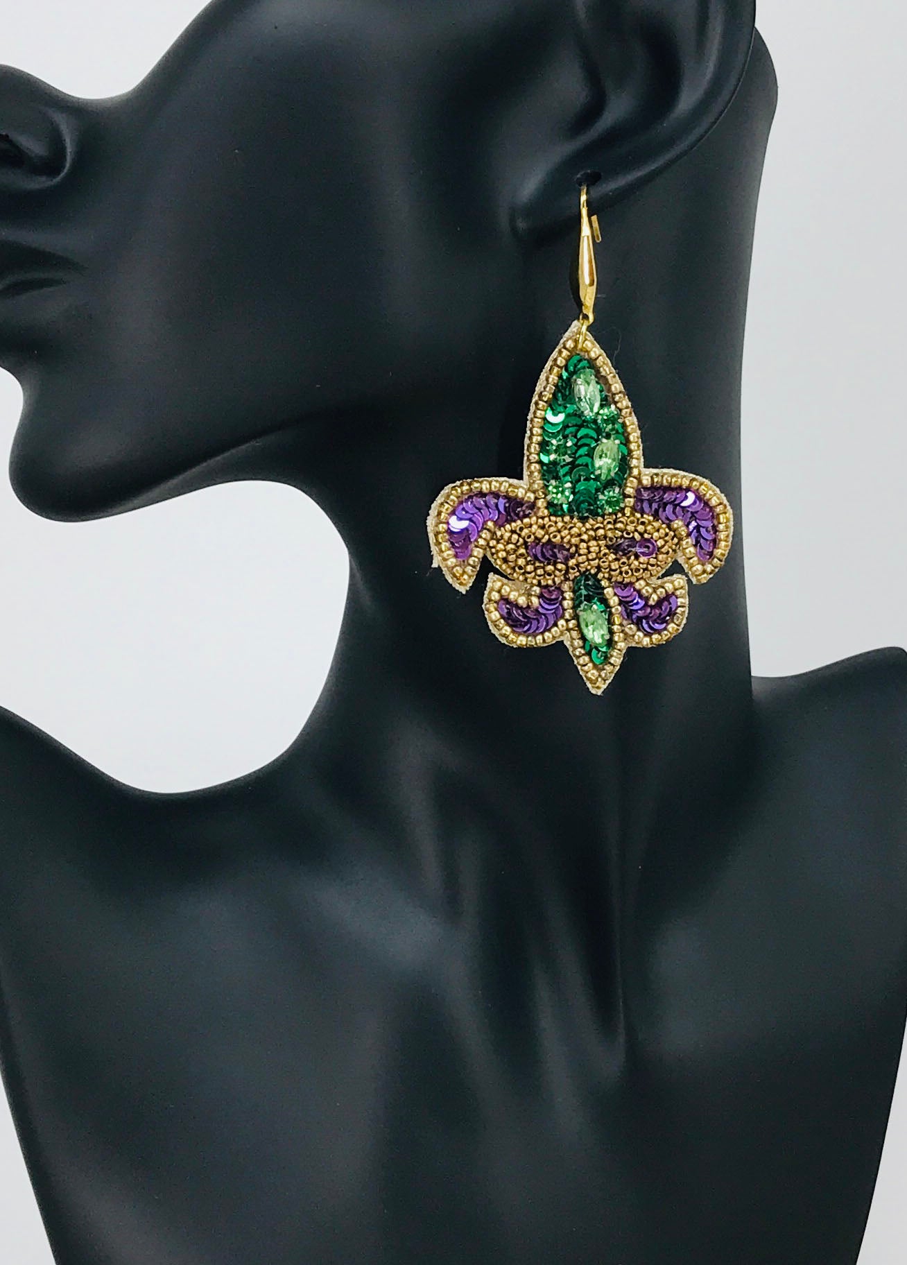 Mardi Gras Themed Fleur De Lis Earrings - E19-4741
