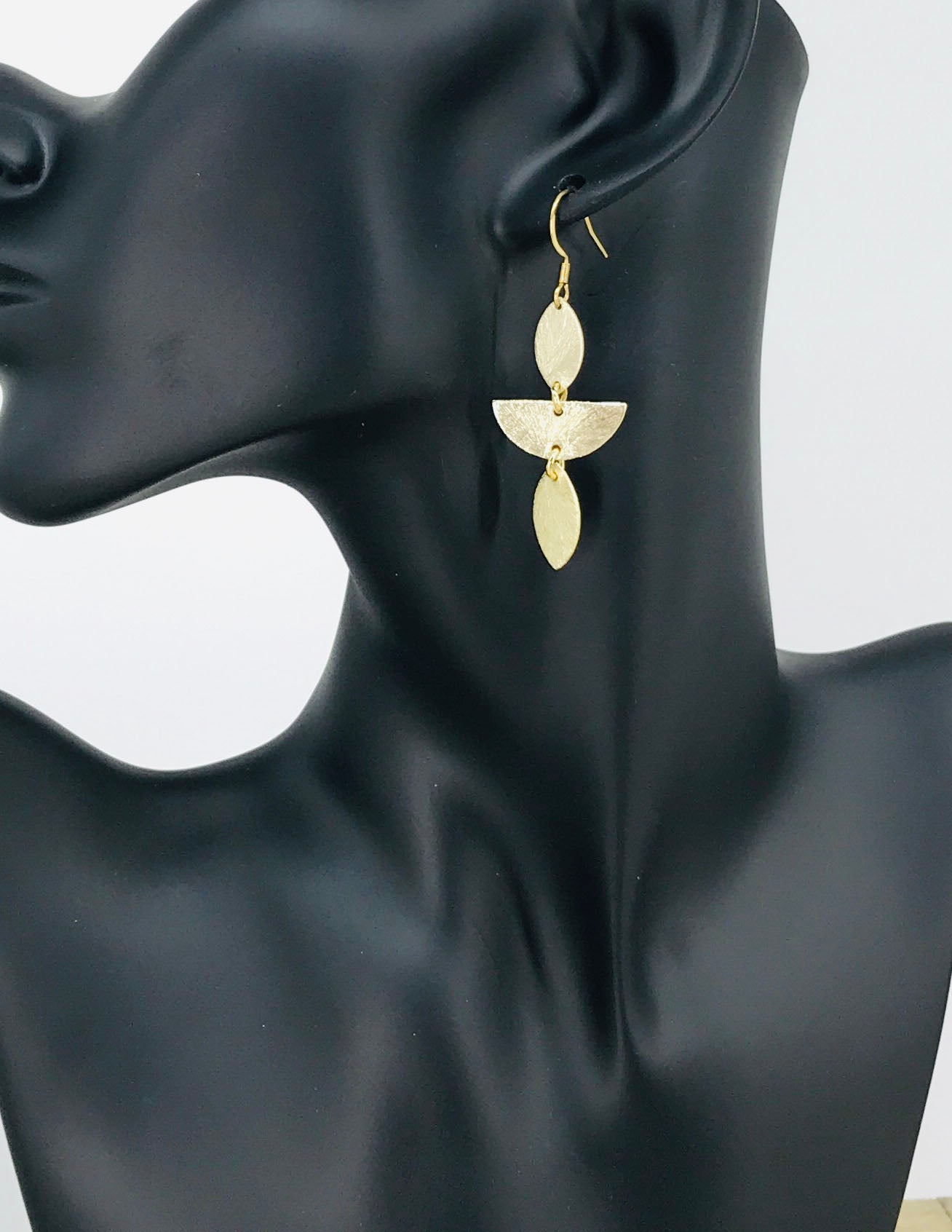 Layered Brushed Gold Pendant Earrings - E19-4778