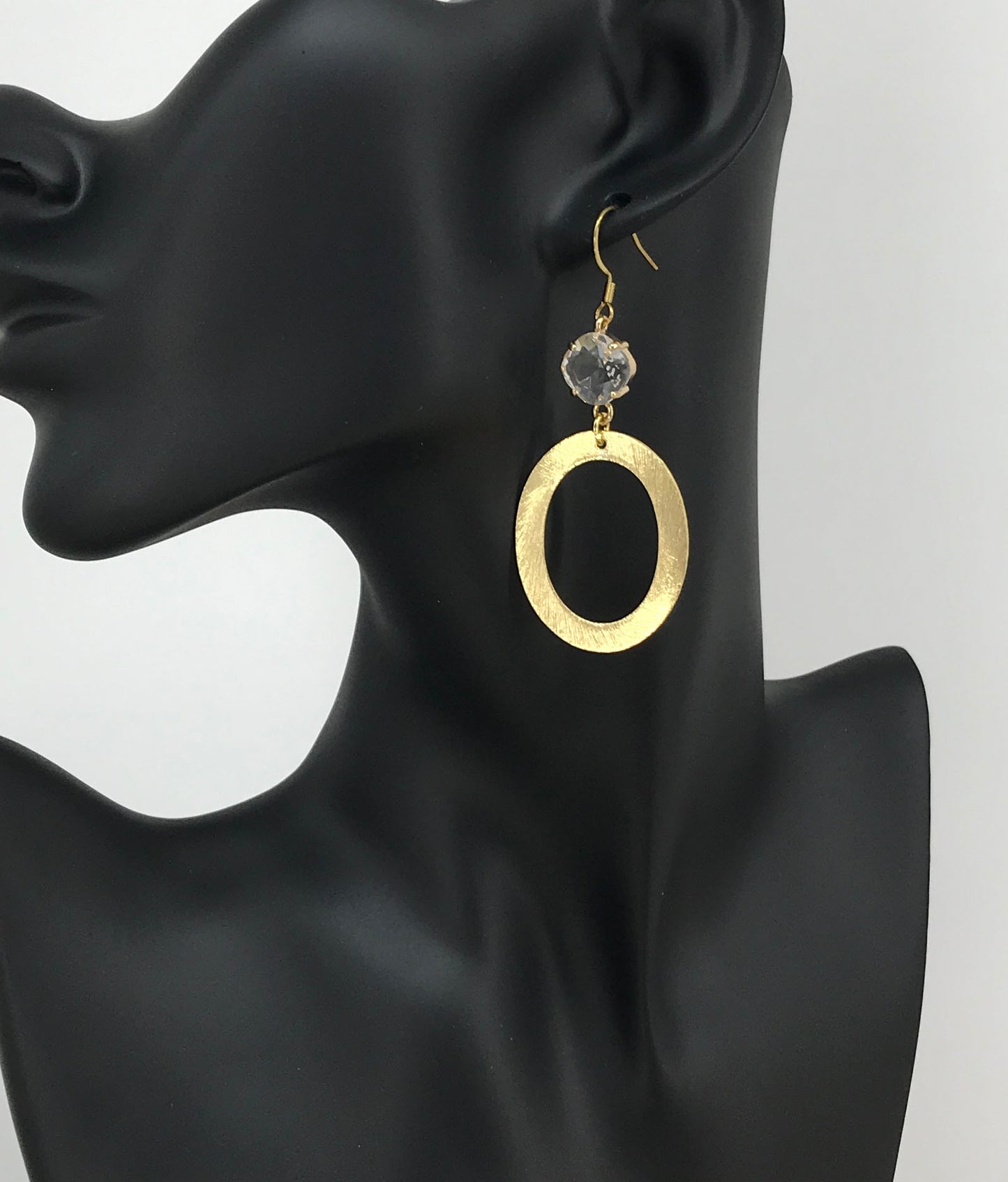 Rhinestone & Oval Gold Pendant Earrings - E19-4889