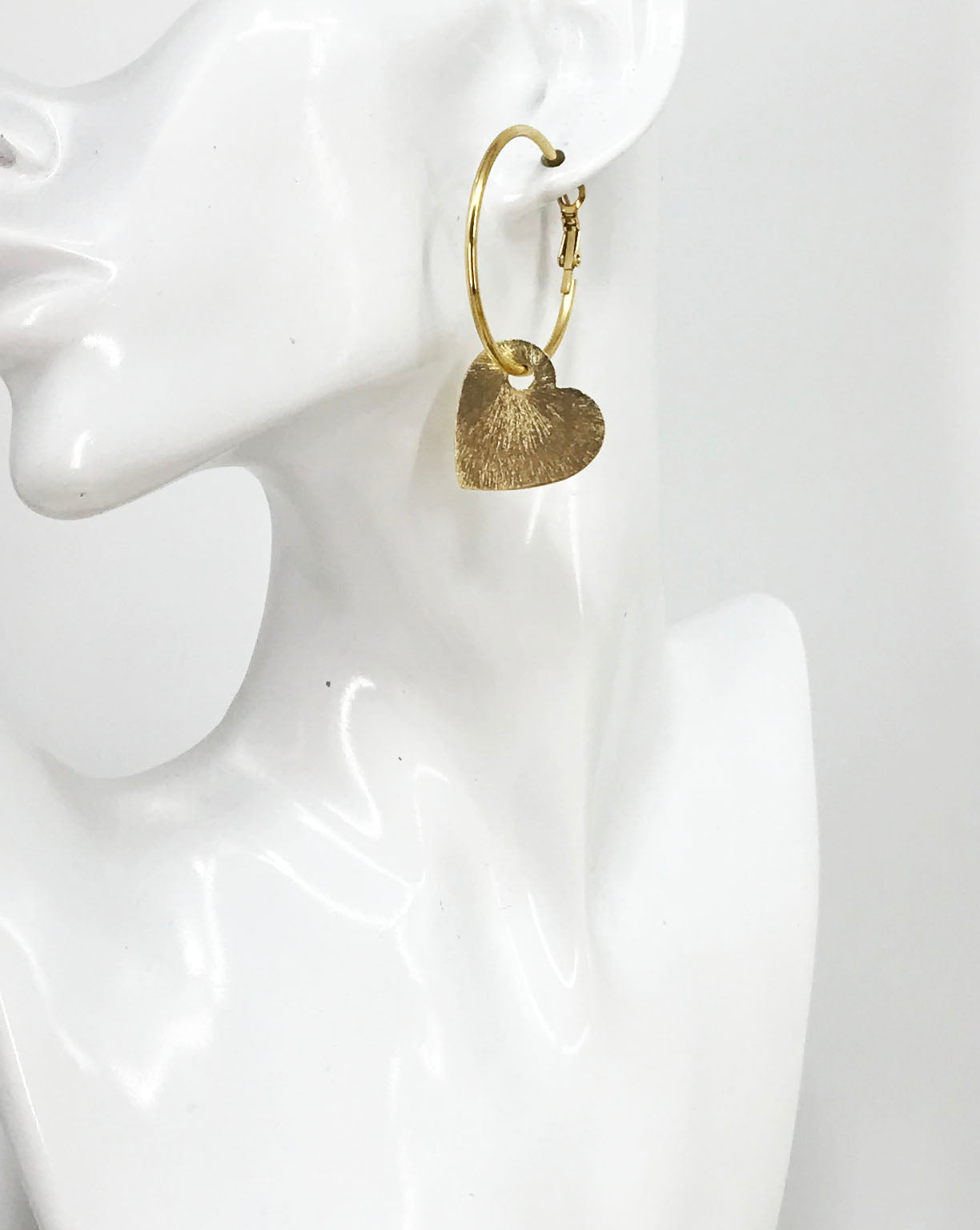 Amour Hoops