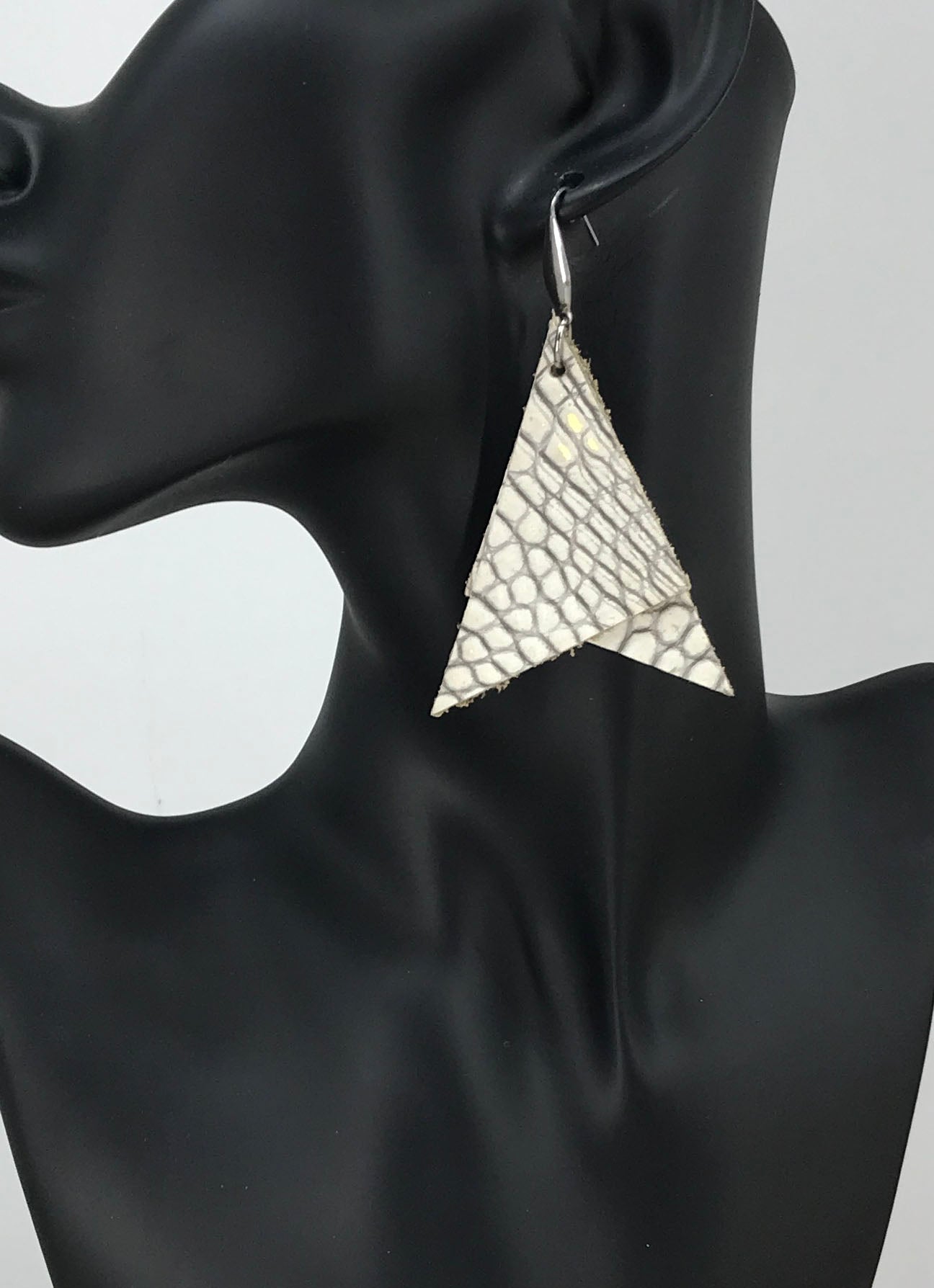 Genuine Alligator Leather Earrings - E19-643