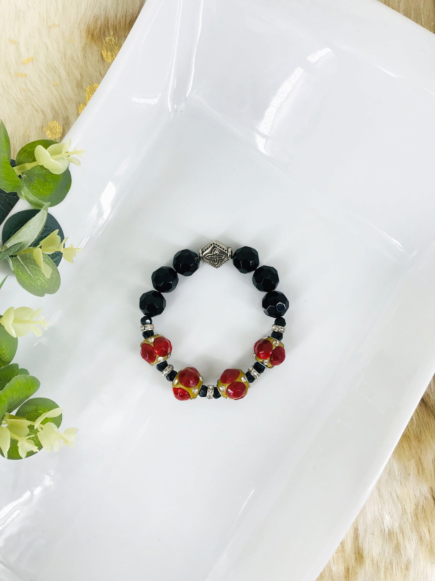 Big & Bold Collection Glass Bead Bracelet - B835