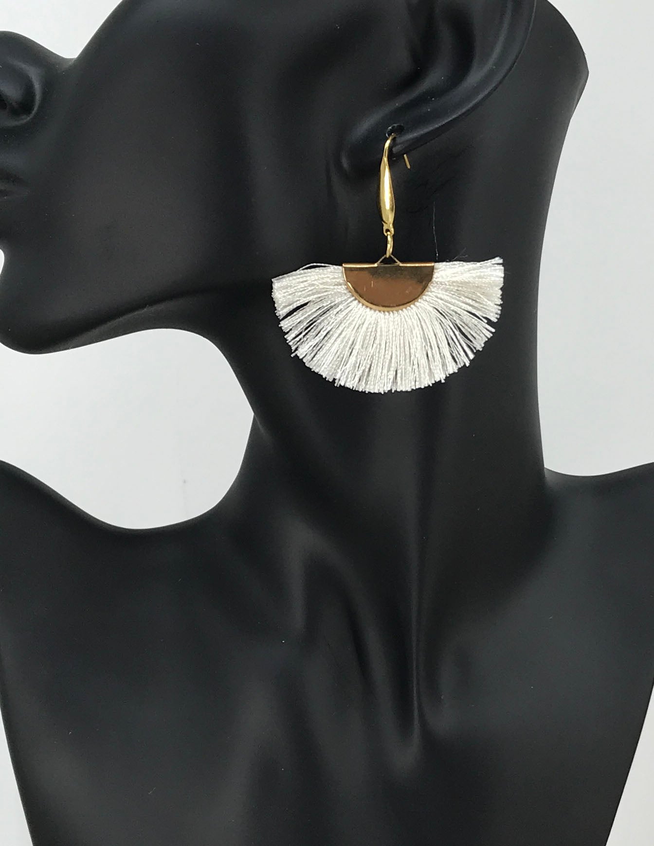 White Fan Shaped Tassel Earrings - E19-894