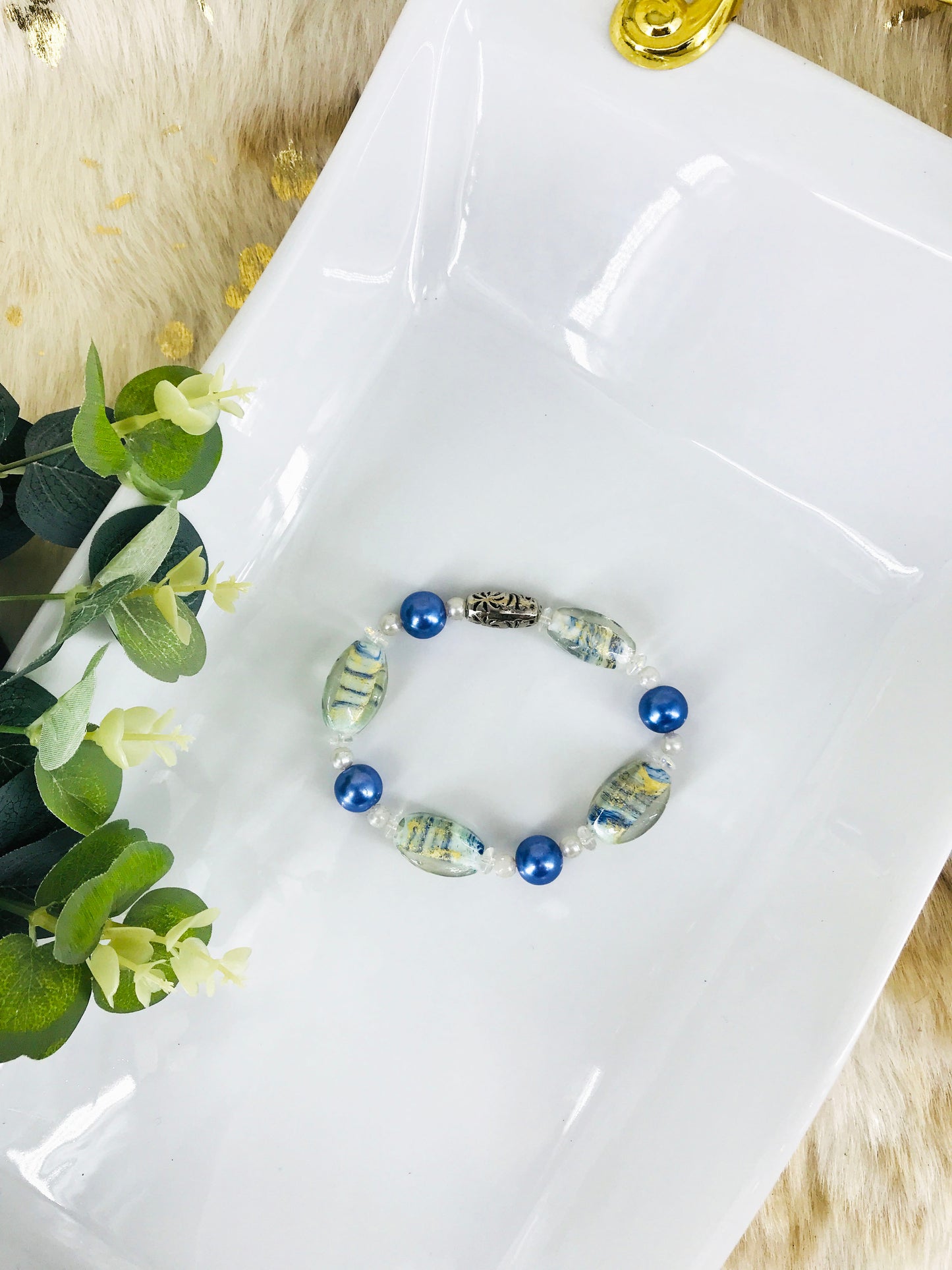 Big & Bold Collection Glass Bead Stretchy Bracelet - B943