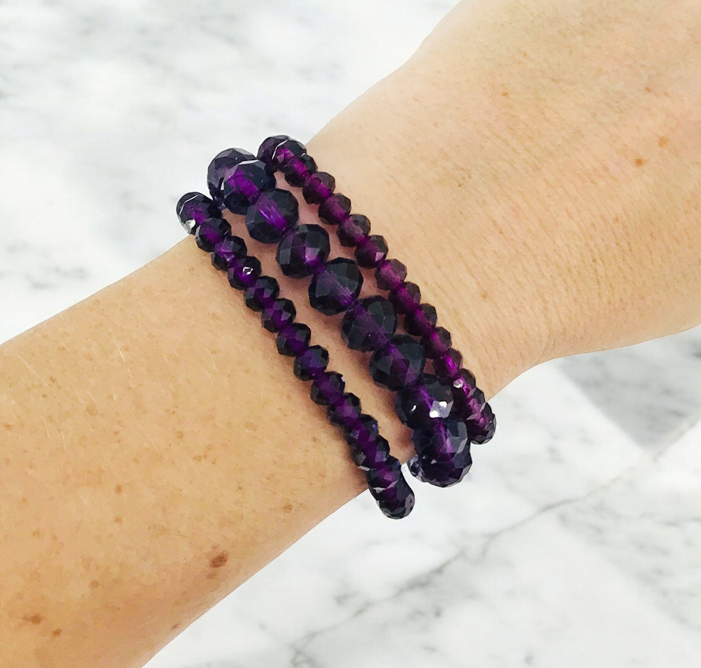 Multi-Strand Glass Bead Stretchy Bracelet - B1425