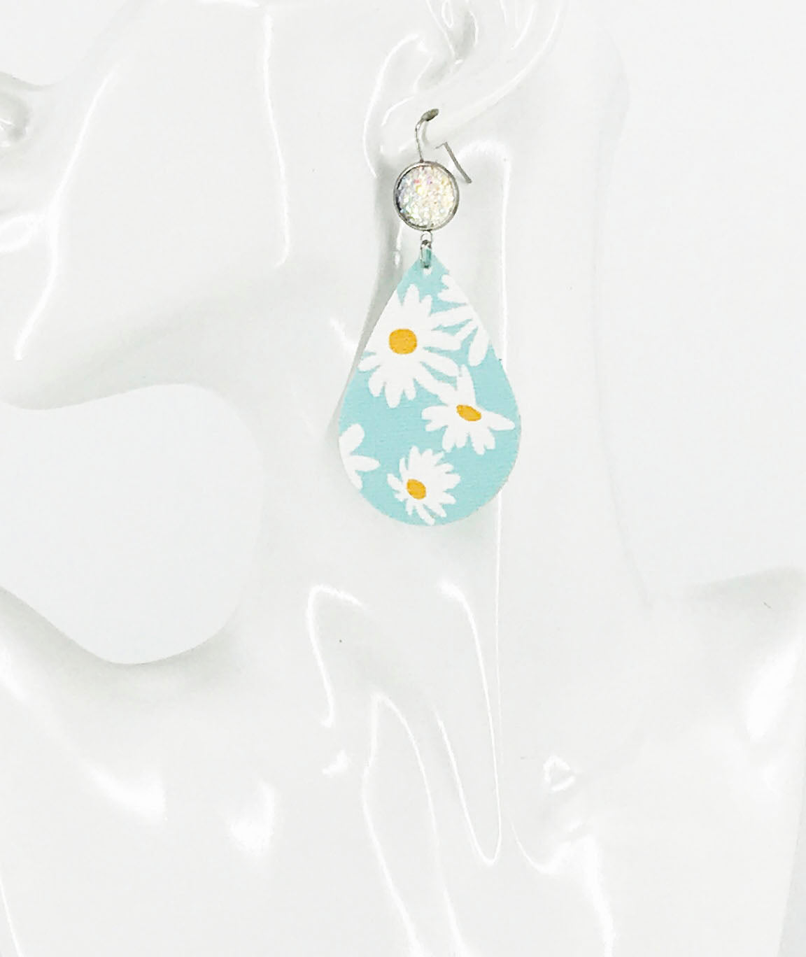 White Druzy and Daisey Faux Leather Earrings - E19-2886