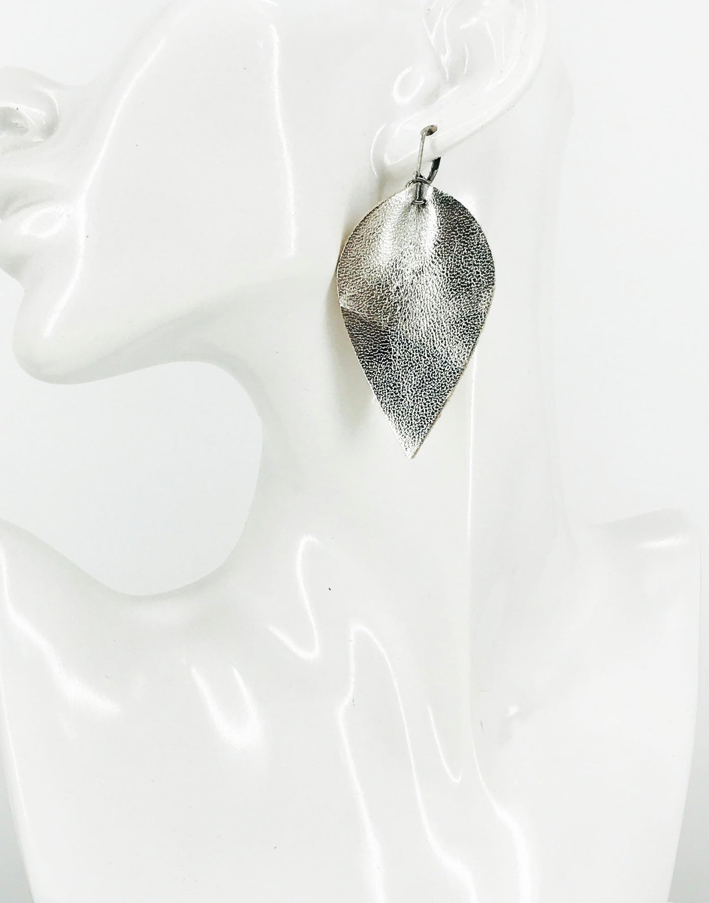 Metallic Silver Pinched Leaf Leather Earrings - E19-3665
