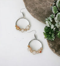 Load image into Gallery viewer, White and Gold Glass Bead Hoop Earrings - E19-113