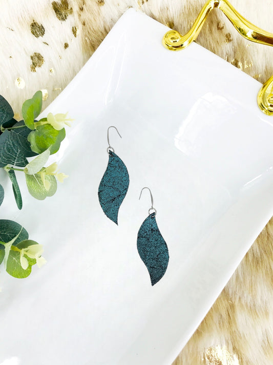 Light Turquoise Blue on Black Leather Earrings - E19-1217