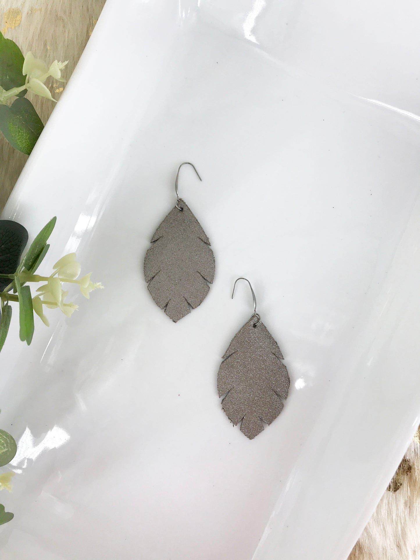 Taupe Dazzle Leather Earrings - E19-1284