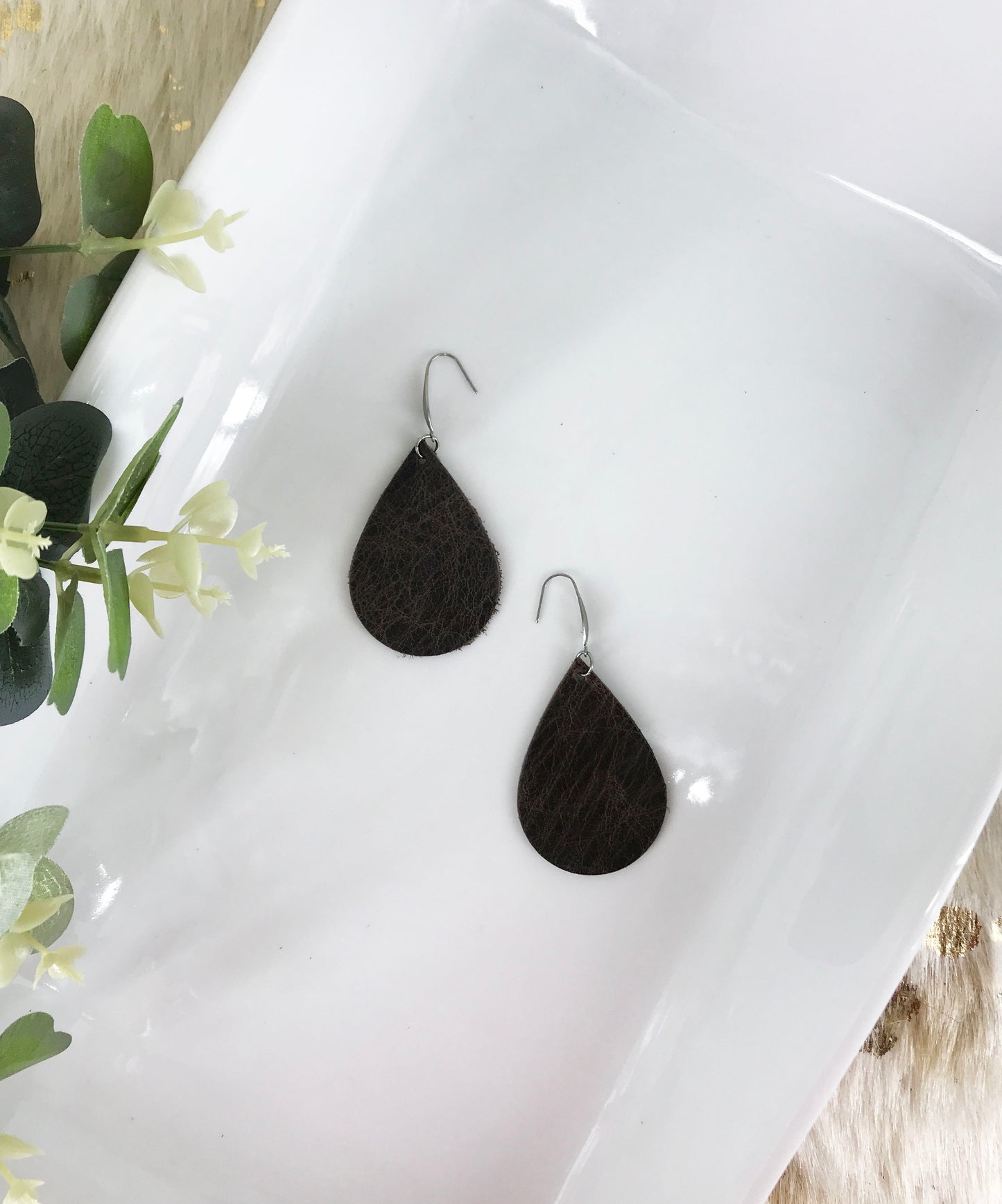 Brown Metallic Leather Earrings - E19-1321