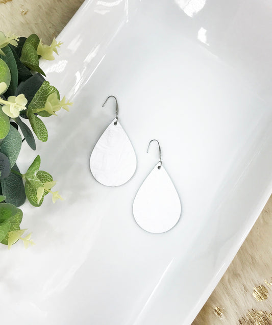 White Embossed Leather Earrings - E19-1345