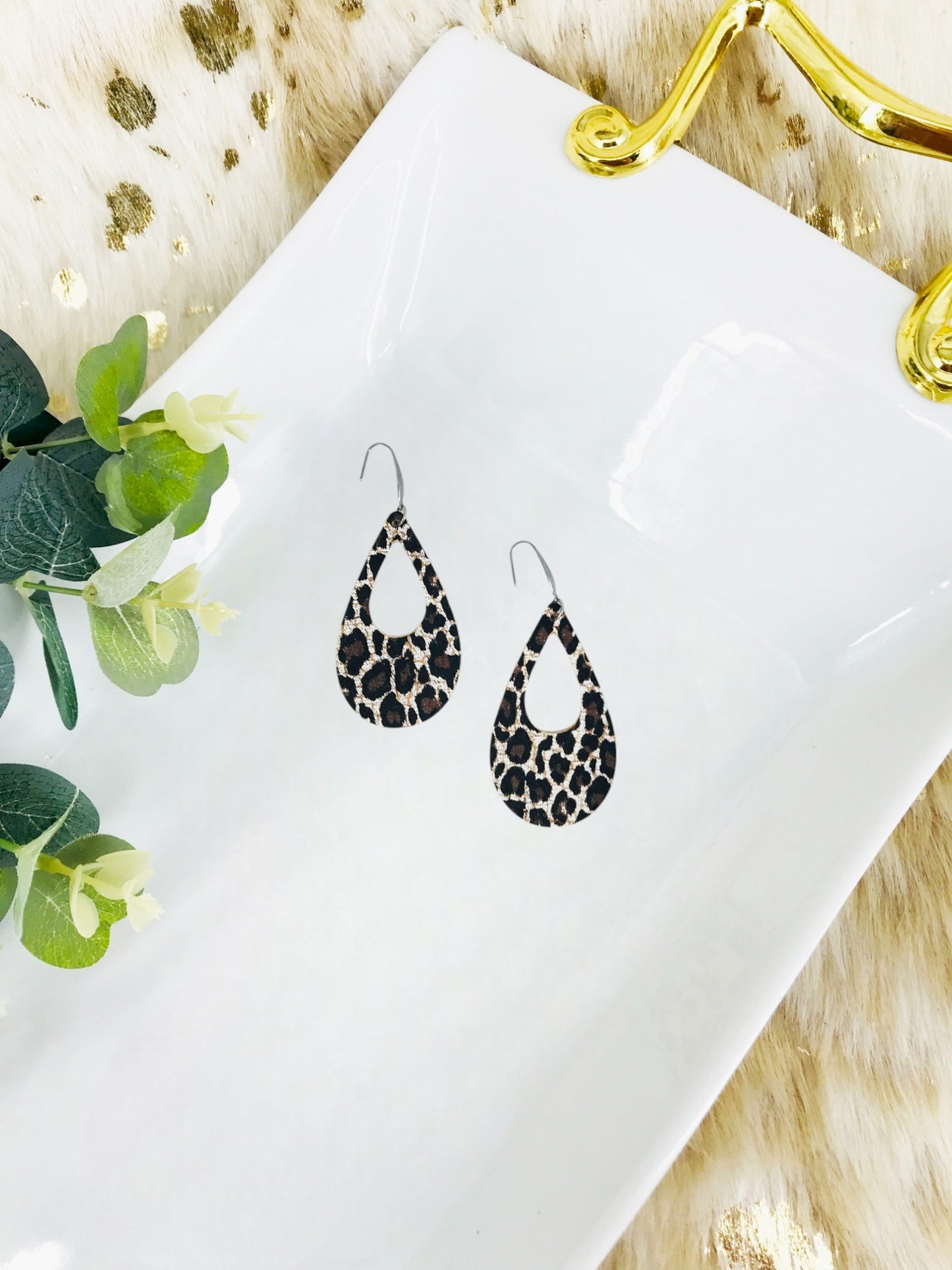 Baby Chocolate Cheetah Cork Leather Earrings - E19-1611