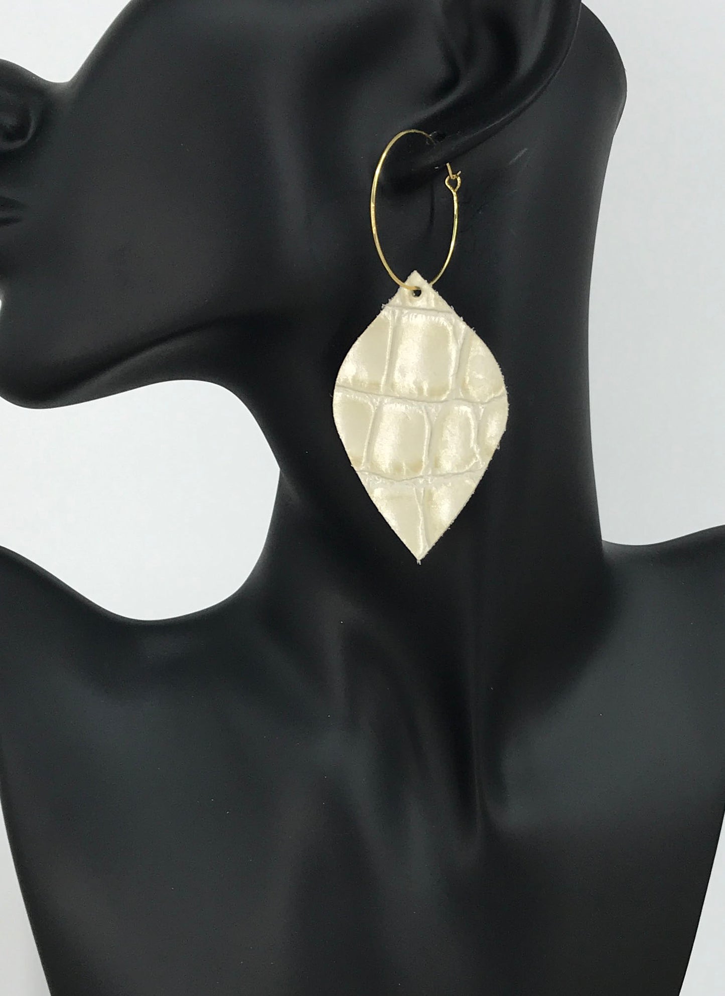 Ivory Genuine Leather Hoop Earrings - E19-2241