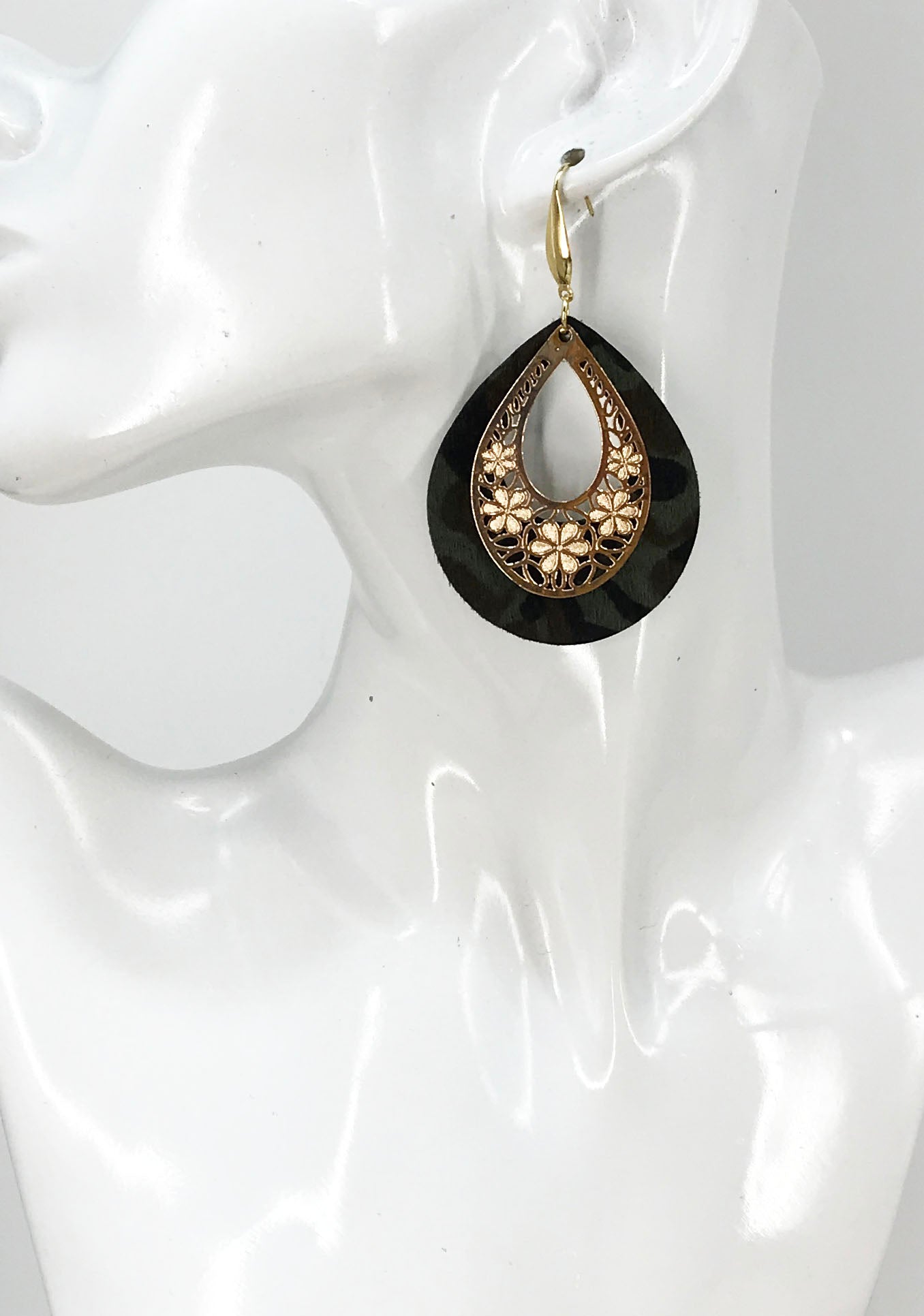 Hair On Camo Leather and Pendant Earrings - E19-2700