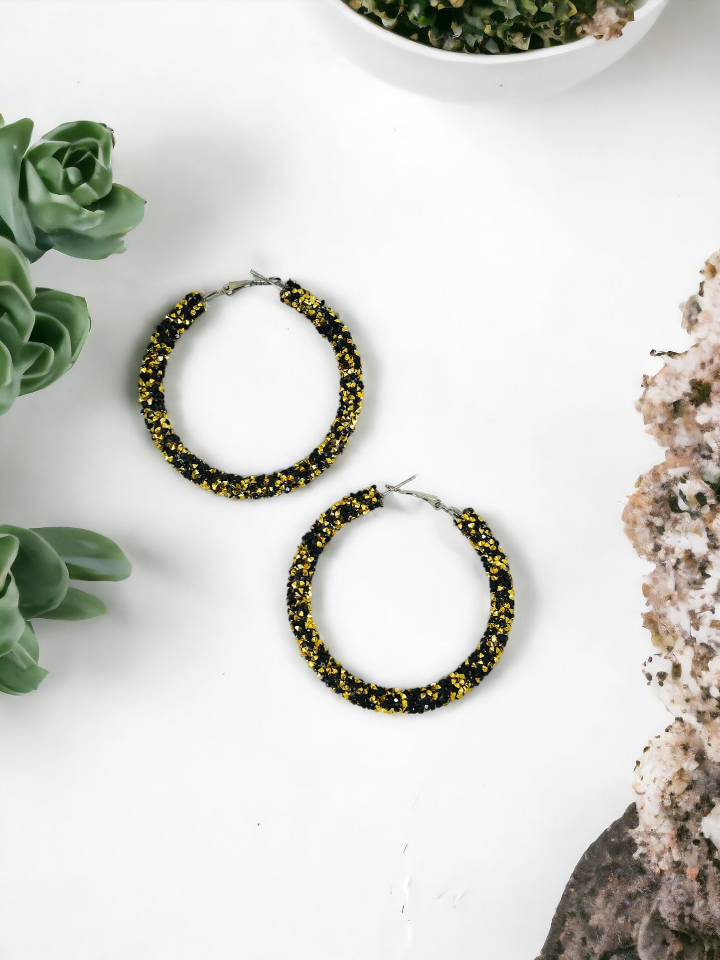 Black and Gold Glitter Hoop Earrings - E19-3074