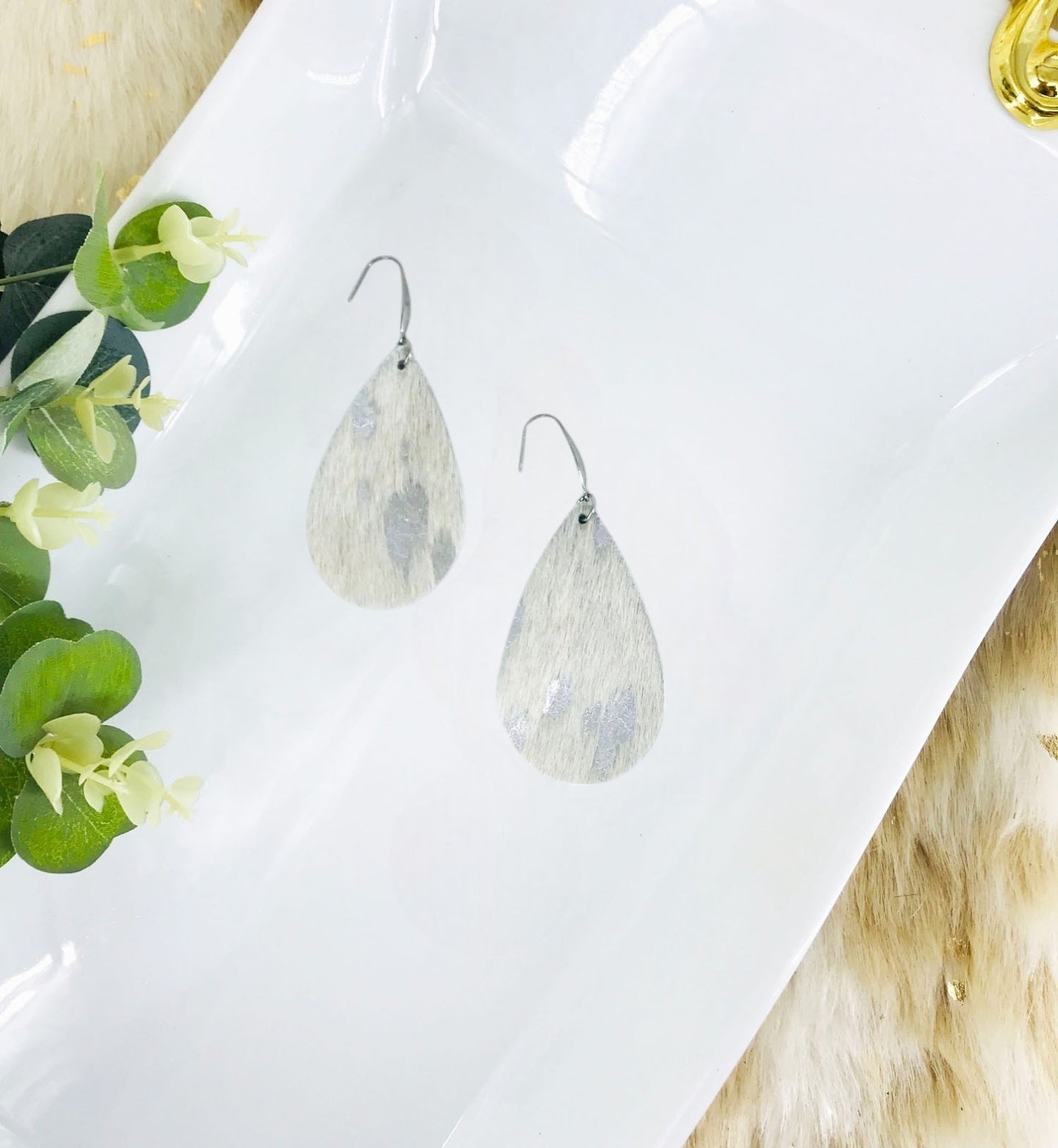 Silver Hair On Leather Earrings - E19-3518