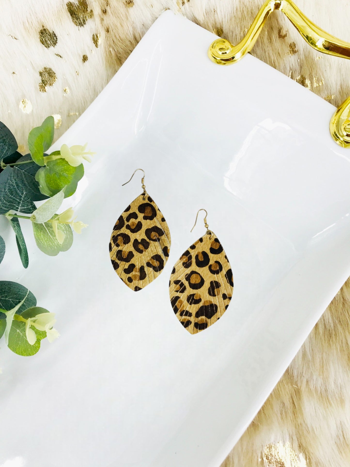 Braxon Natural Leopard Animal Print Feather Earrings - E19-3648