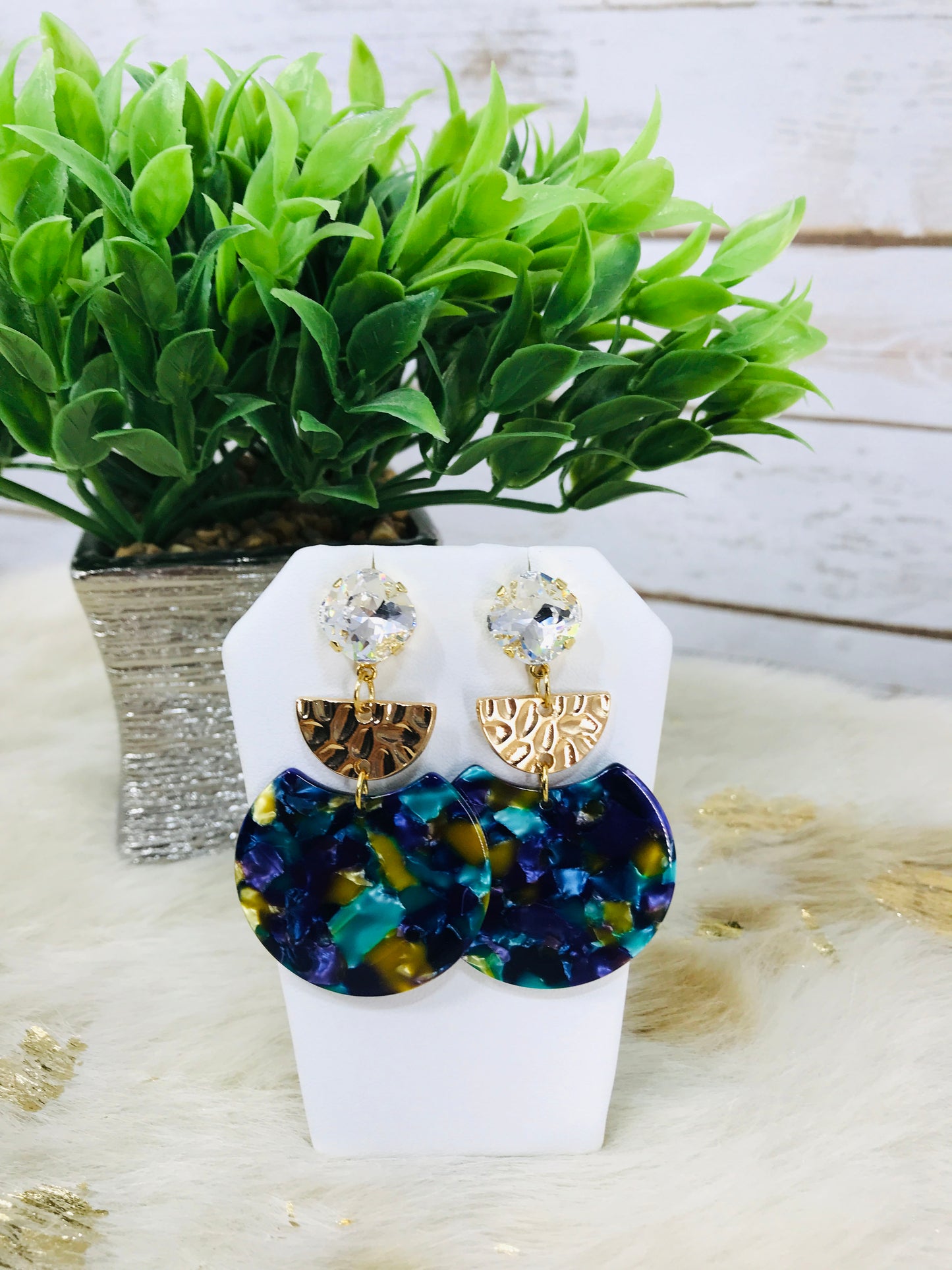 Crystal & Pendant Earrings - E19-4175