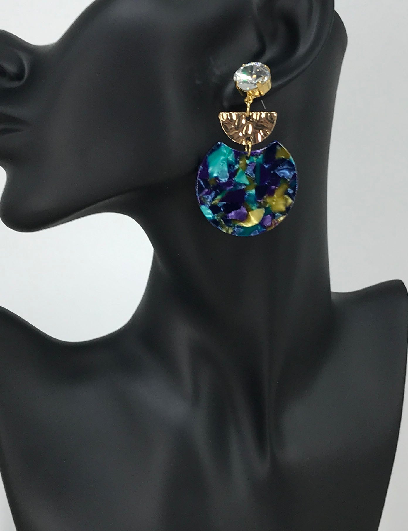 Crystal & Pendant Earrings - E19-4175