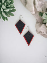 Load image into Gallery viewer, Red and Black Fine Glitter Earrings - E19-419
