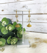 Load image into Gallery viewer, Crystal Flower &amp; Pendant Earrings - E19-4264