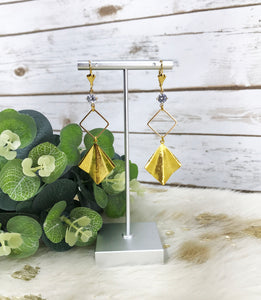 Crystal & Pendant Earrings - E19-4273