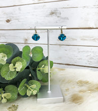 Load image into Gallery viewer, Cushion Cut Crystal Earrings - E19-4295