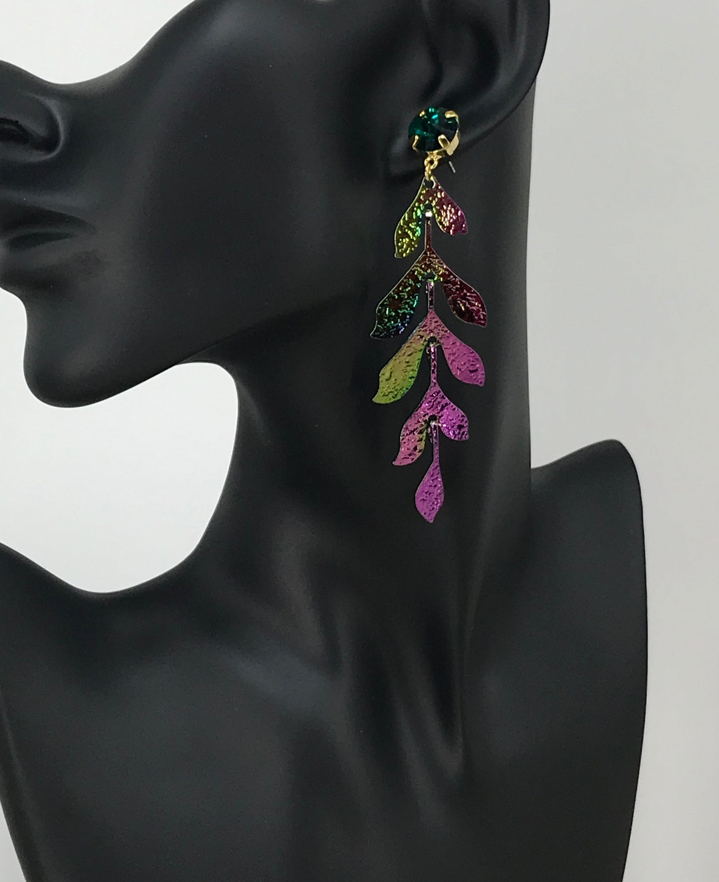 Crystal & Leaf Pendant Earrings - E19-4327