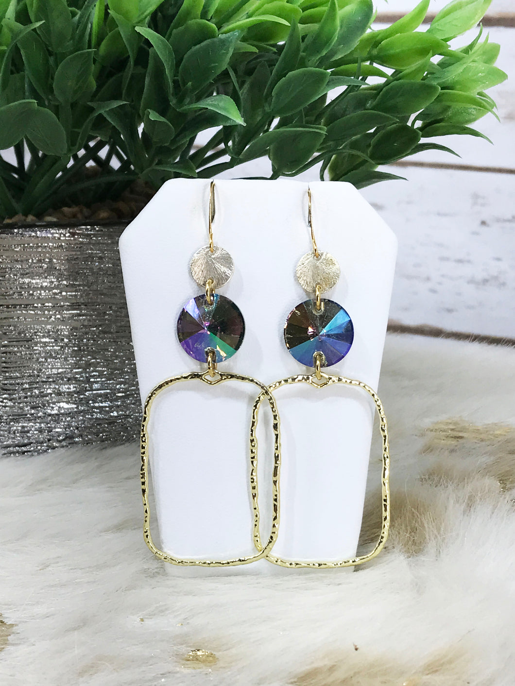 Crystal & Pendant Earrings - E19-4381
