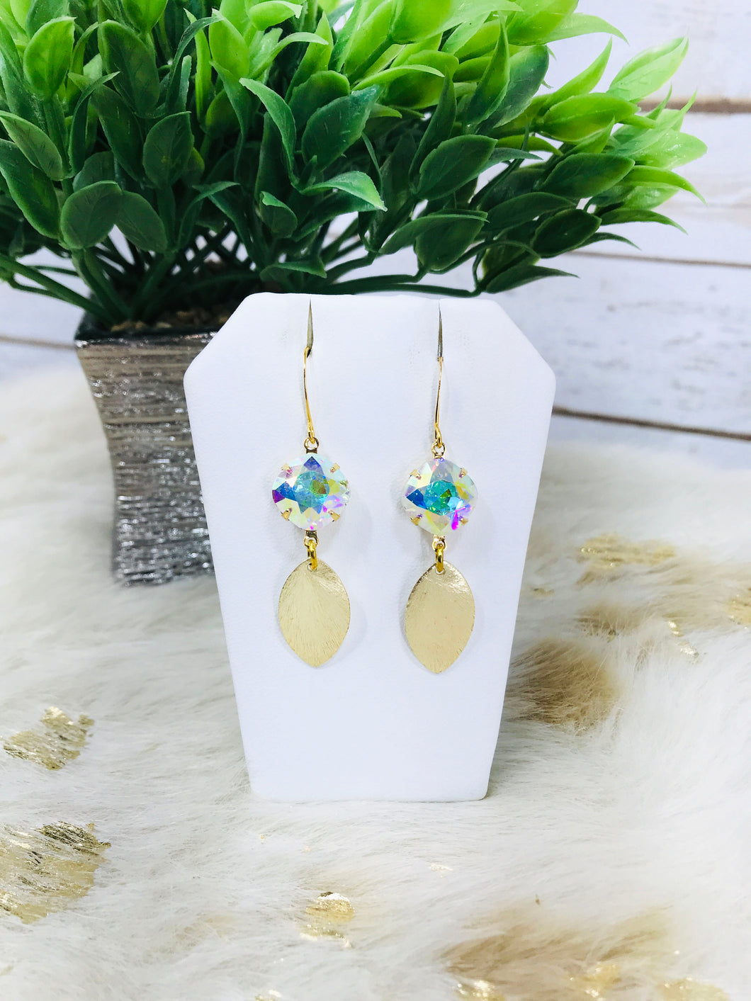 Crystal & Pendant Earrings - E19-4395