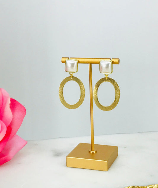 Square Pearl Stud & Brushed Gold Oval Pendant Earrings - E19-4877