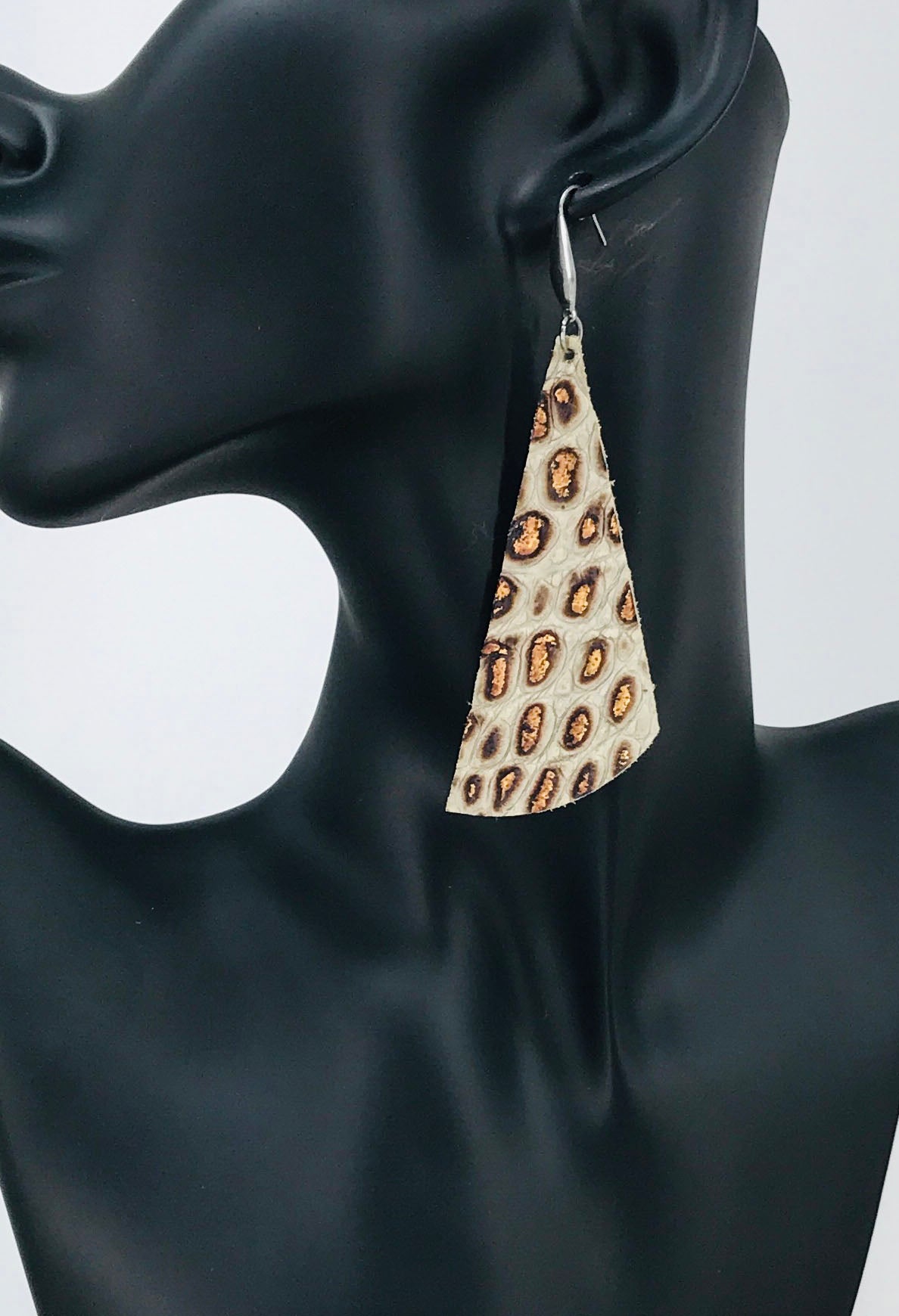 Bronze Tipped Genine Leather Earrings - E19-514