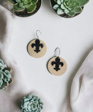 Load image into Gallery viewer, Faux Leather and Cork Earrings - E19-781