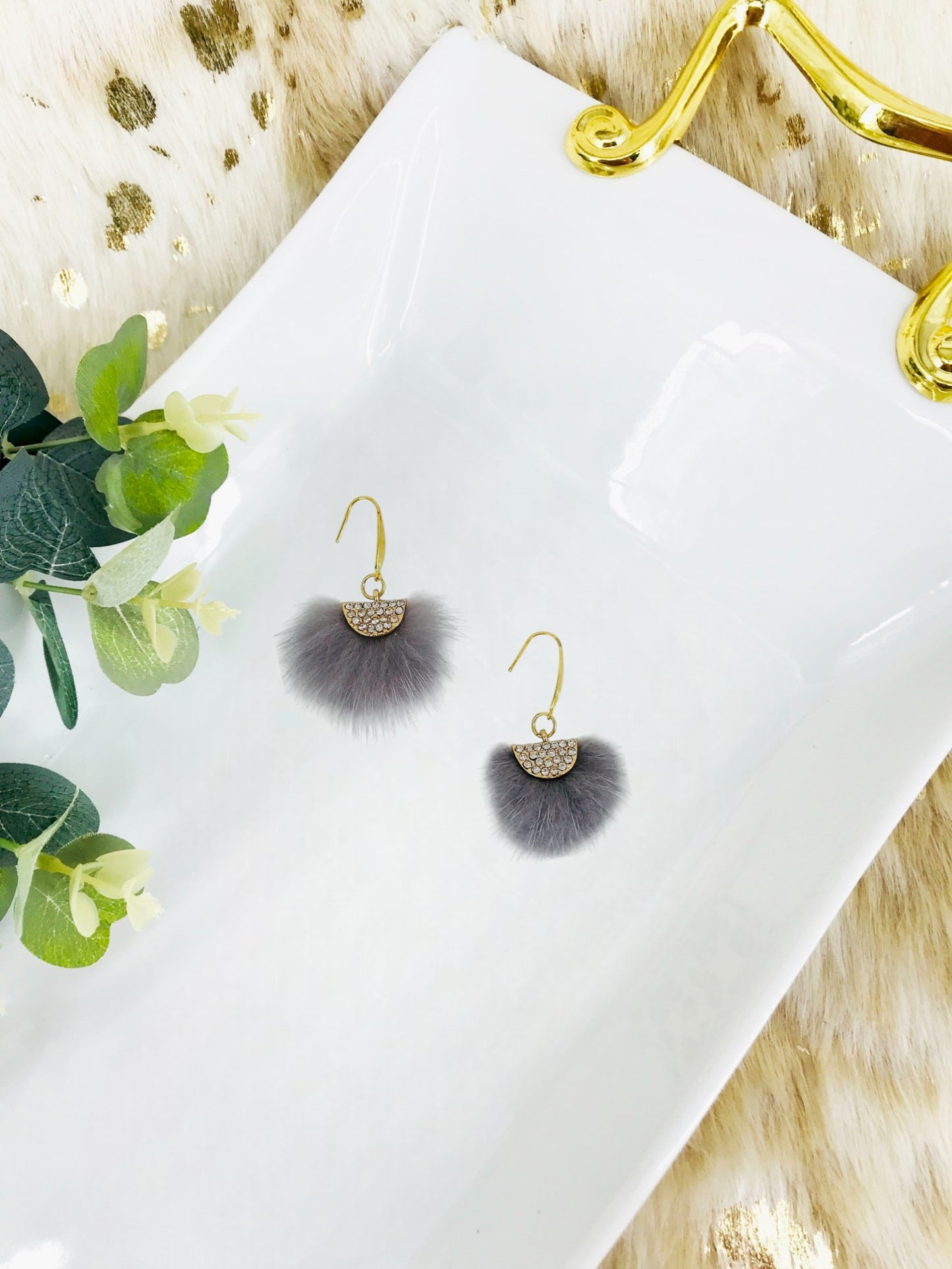 Mink Fur Fan Shaped Tassel Earrings - E19-884