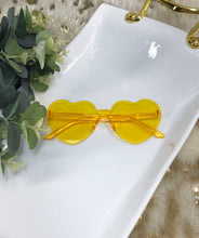 Load image into Gallery viewer, Heart Sunglasses