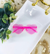 Load image into Gallery viewer, Heart Sunglasses