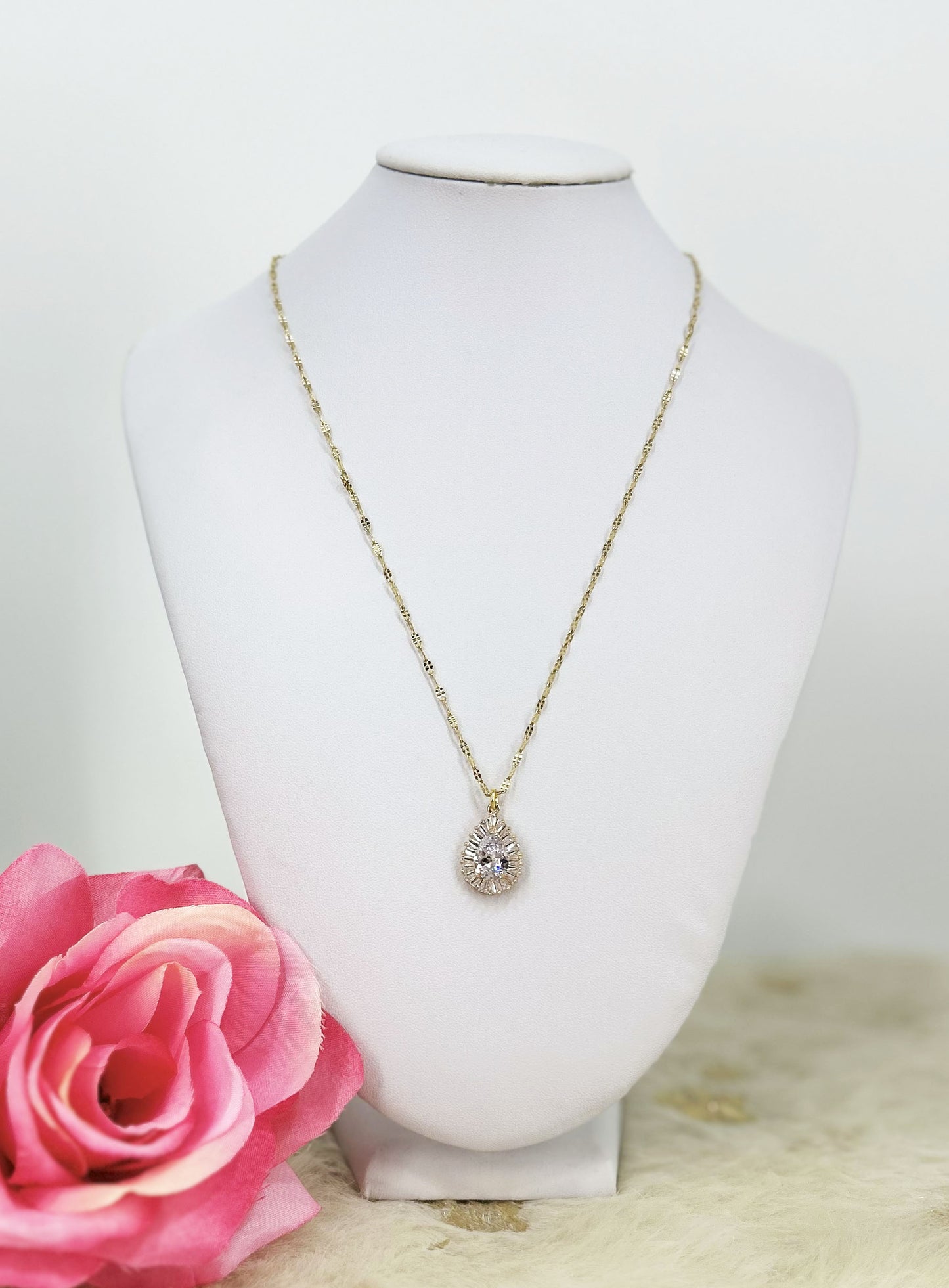 Bre Necklace
