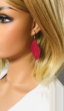 Load image into Gallery viewer, Genuine Leather Earrings - E19-1050