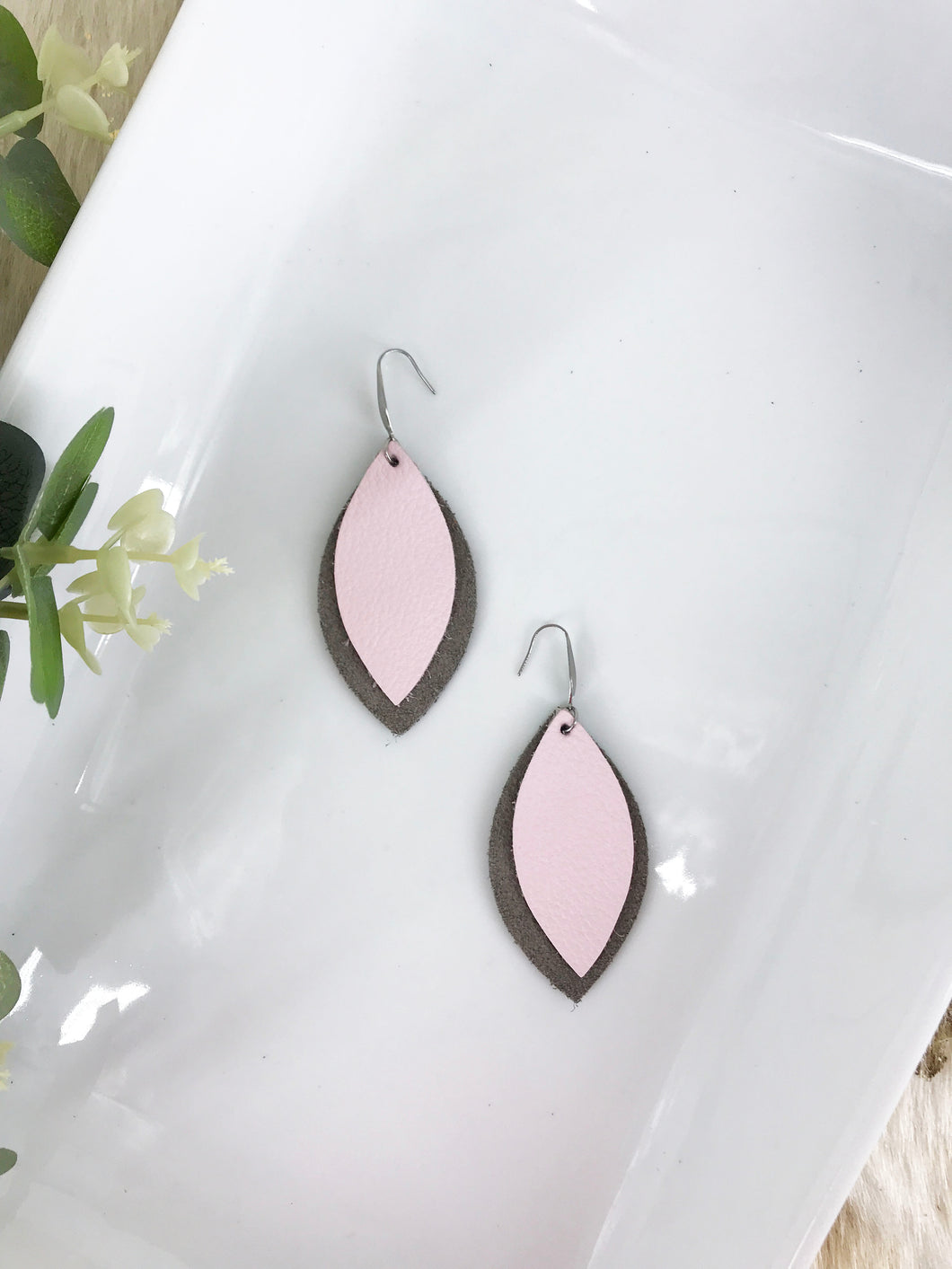 Gray Suede and Baby Pink Leather Earrings - E19-1132