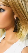 Load image into Gallery viewer, Alligator Leather Earrings - E19-1176