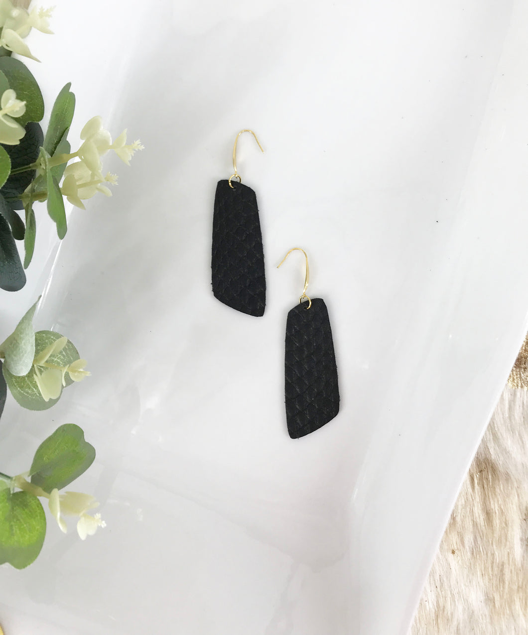 Black Cobra Leather Earrings - E19-1185