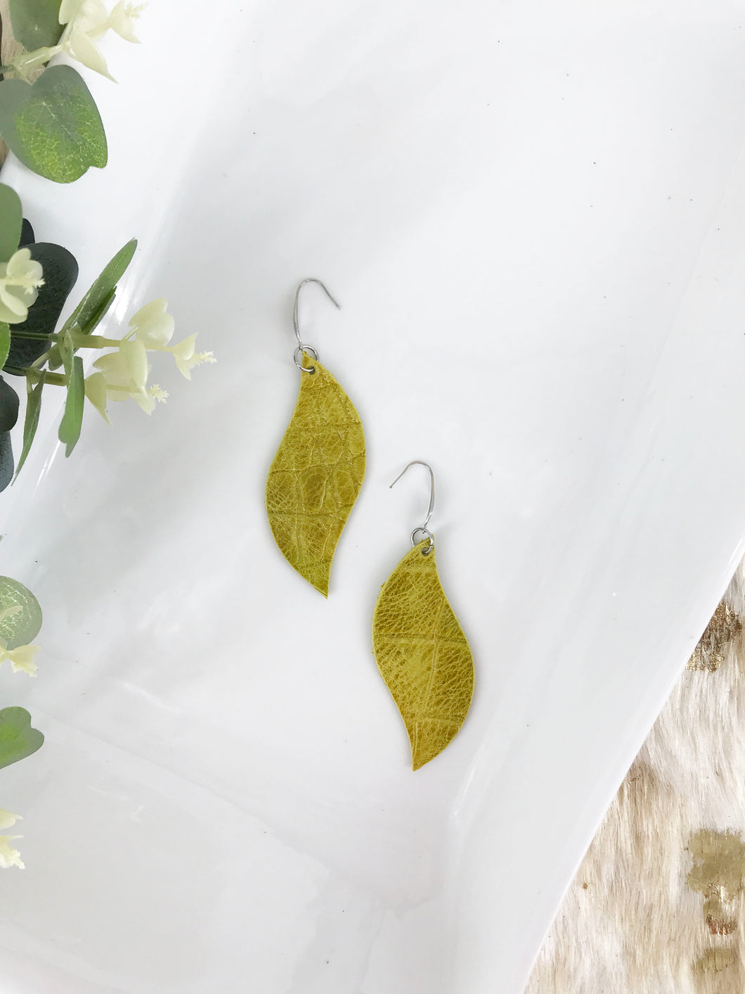 Croco Embossed Leather Earrings - E19-1256