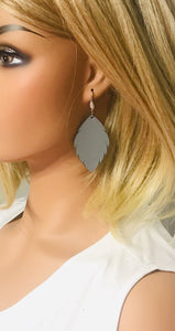 Neutral Gray Leather Earrings - E19-1270