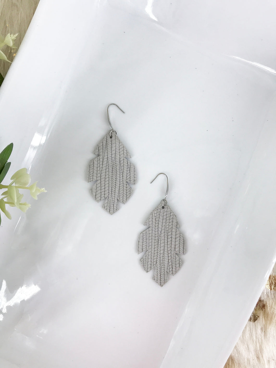 Grey Palm Leaf Leather Earrings - E19-1291