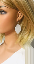 Load image into Gallery viewer, Genuine Leather Earrings - E19-1298