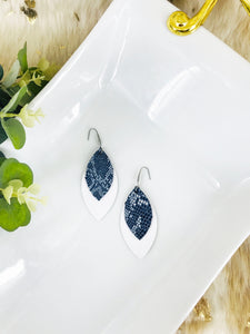 White Leather and Navy Snake Leather Earrings - E19-1400