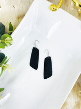 Load image into Gallery viewer, Fish Net Pattern Black Leather Earrings - E19-1423
